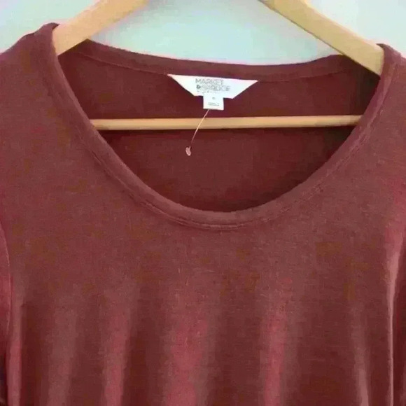 🌴2/$25🌴MARKET & SPRUCE | Women's Rusty Red Long Sleeved Maternity Top - Picture 3 of 4